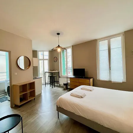 Orphelins 3 1er * Reims